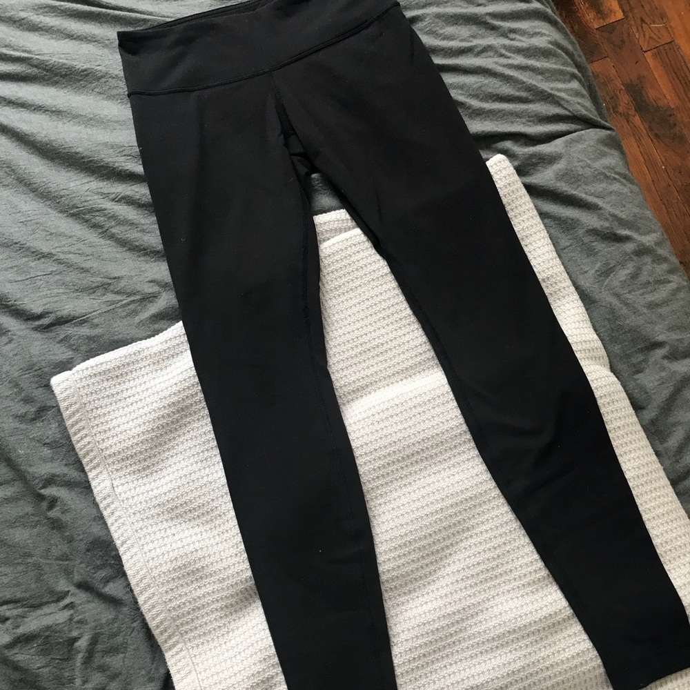 Lululemon Black full length low rise leggings